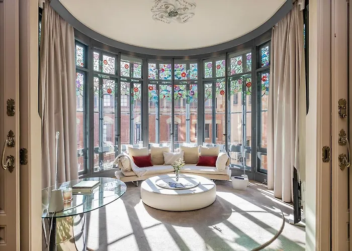 El Palauet Modernist Suites Barcelona